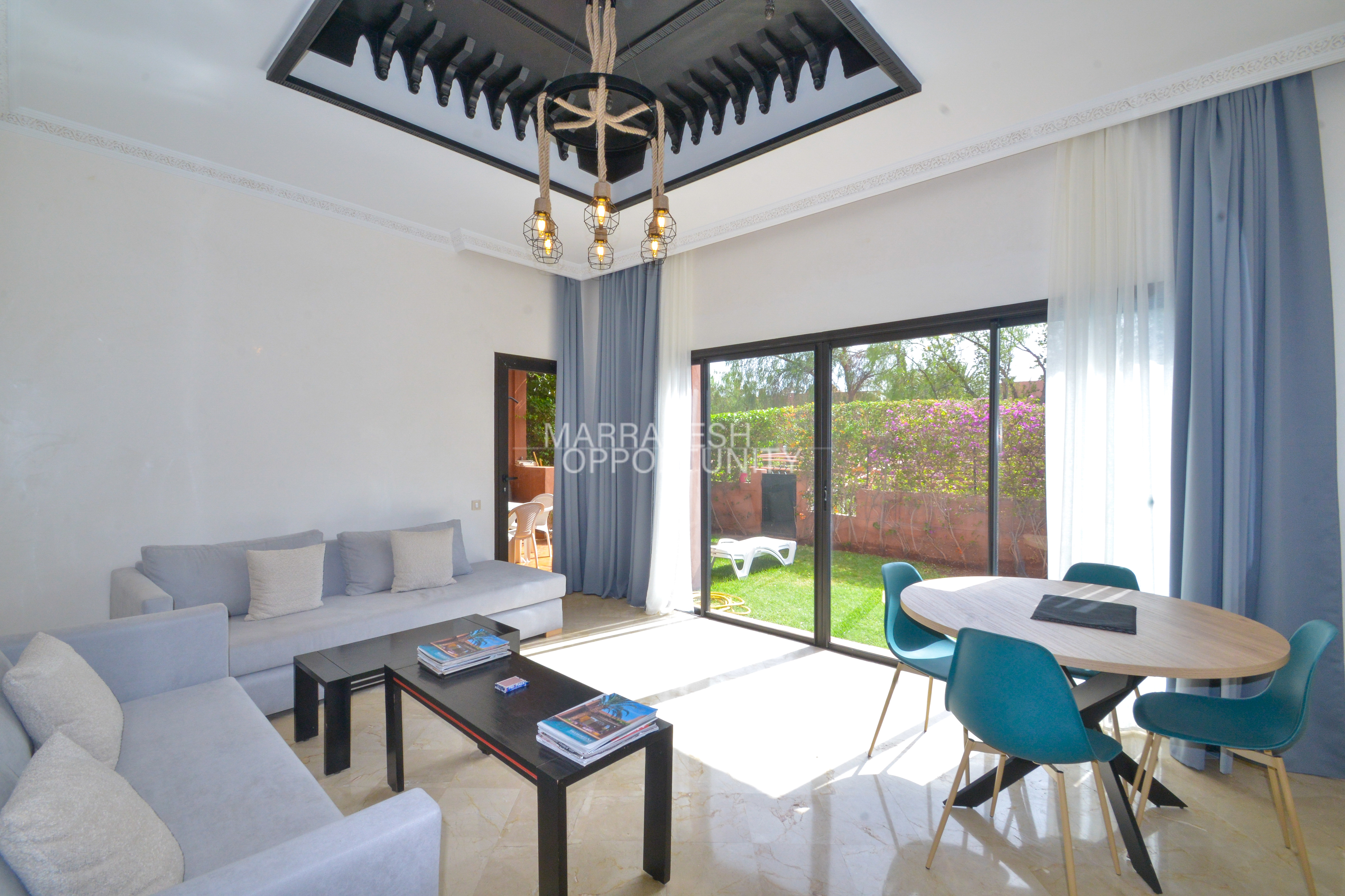 Un bel appartement proposé pour la location saisonnière situé à la Palmeraie