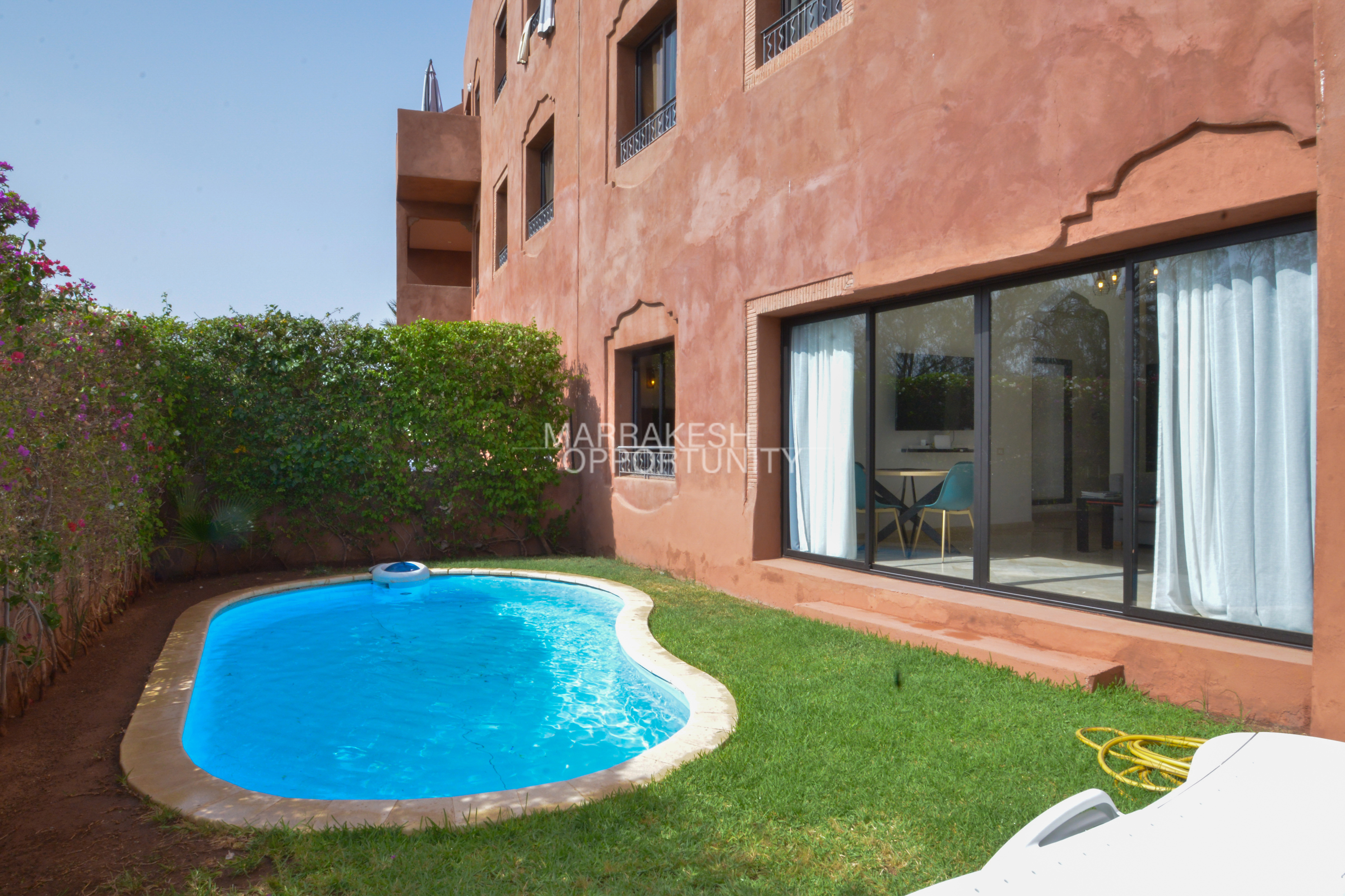 Un bel appartement proposé pour la location saisonnière situé à la Palmeraie