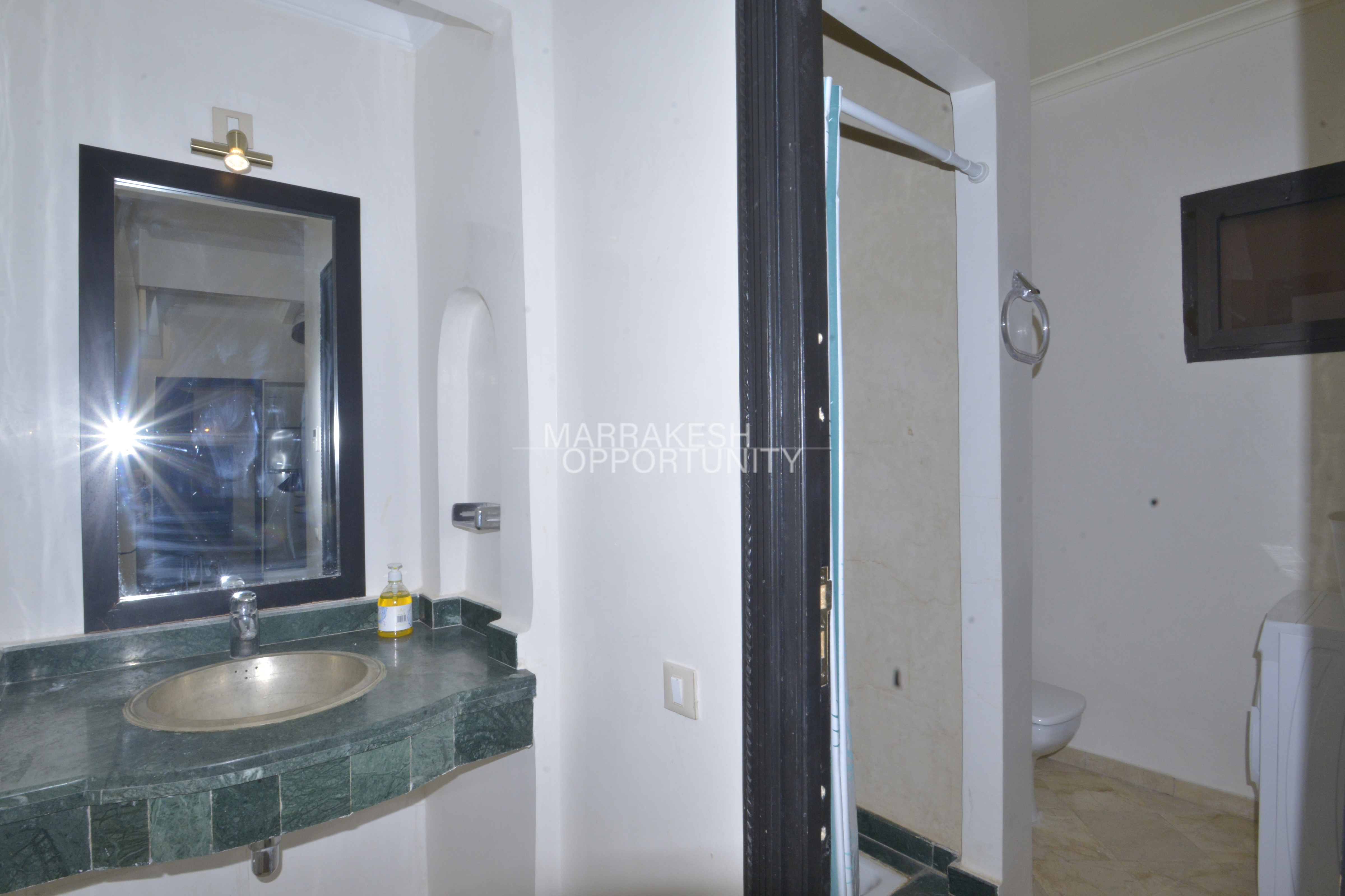 Un bel appartement proposé pour la location saisonnière situé à la Palmeraie