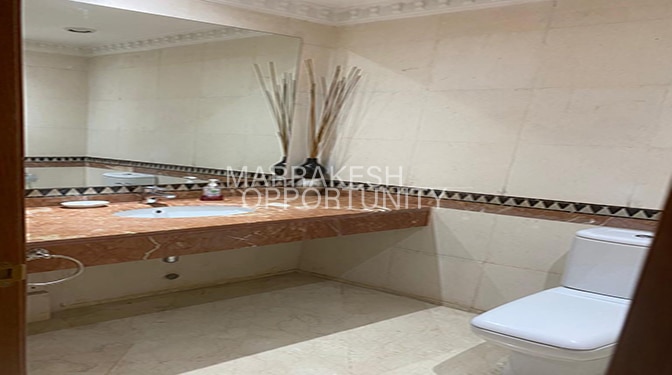 Magnifique appartement proposé pour la location longue durée situé sur Guéliz