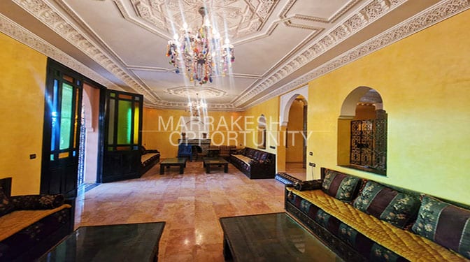 Majestueuse Villa avec piscine proposée en vente à Targa