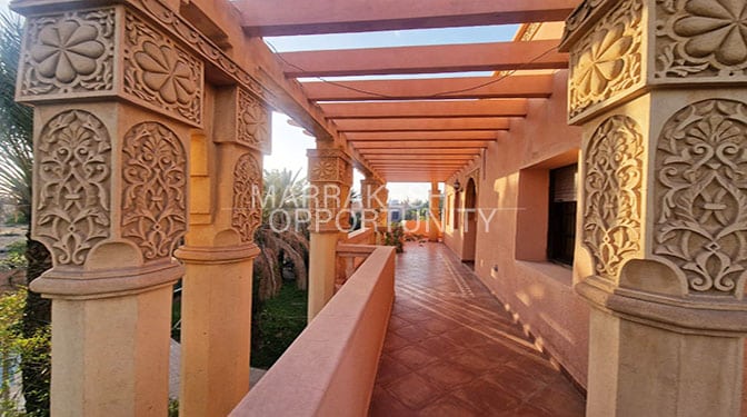 Majestueuse Villa avec piscine proposée en vente à Targa