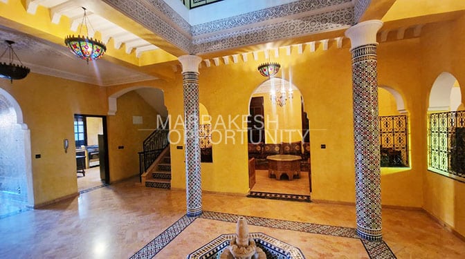 Majestueuse Villa avec piscine proposée en vente à Targa