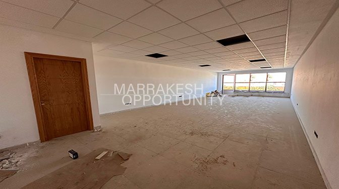 Commercial Space for Long-term Rental in Route Casa