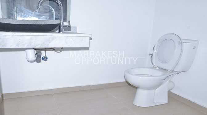 Commercial Space for Long-term Rental in Hivernage - Photo 3