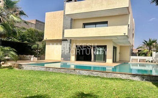 Somptueuse Villa avec piscine à vendre à Targa