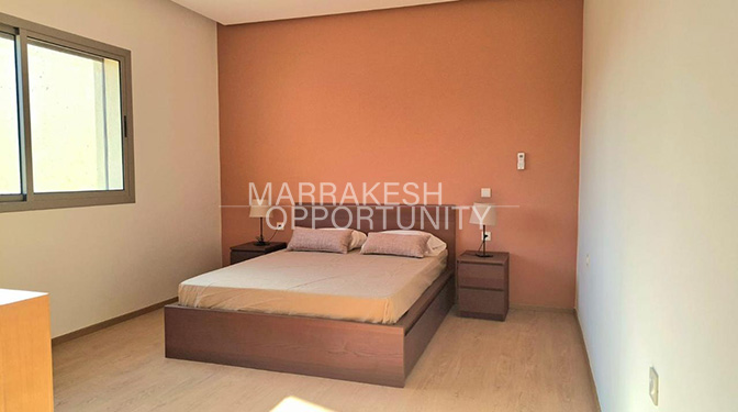 Jolie Villa Meublée avec piscine en vente sur la route de casa