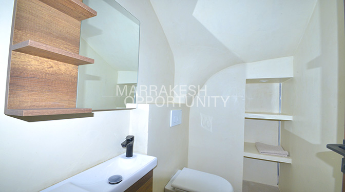 Jolie Villa Meublée avec piscine en vente sur la route de casa