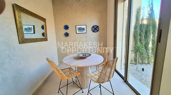 Jolie Villa Meublée avec piscine en vente sur la route de casa