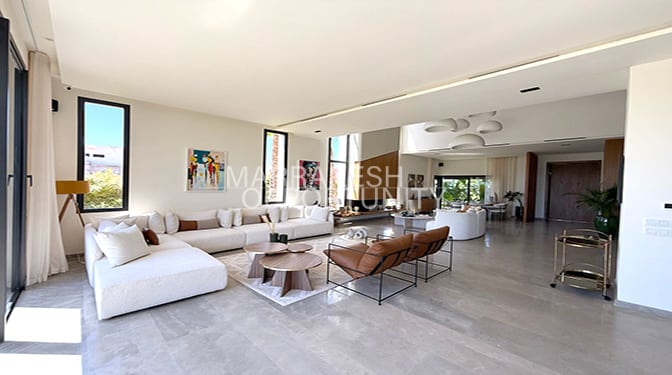 Modern Villa for Sale with Pool in Route de l'Ourika