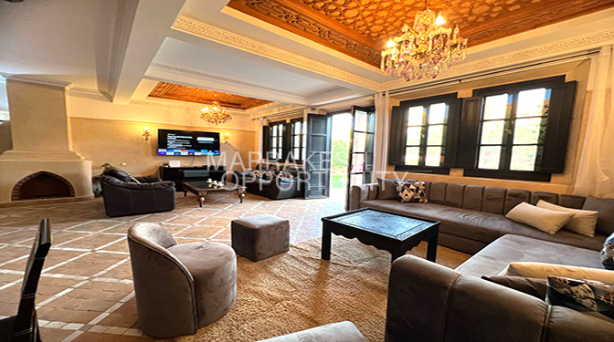 Villa avec piscine et jardin proposée en location vacances