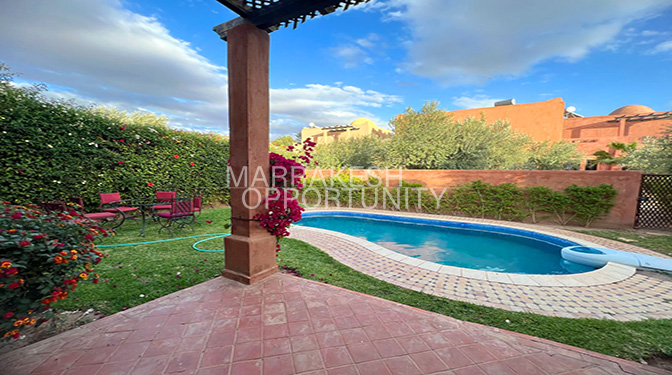 Villa avec piscine et jardin proposée en location vacances