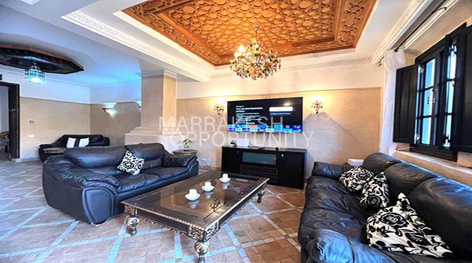 Villa avec piscine et jardin proposée en location vacances