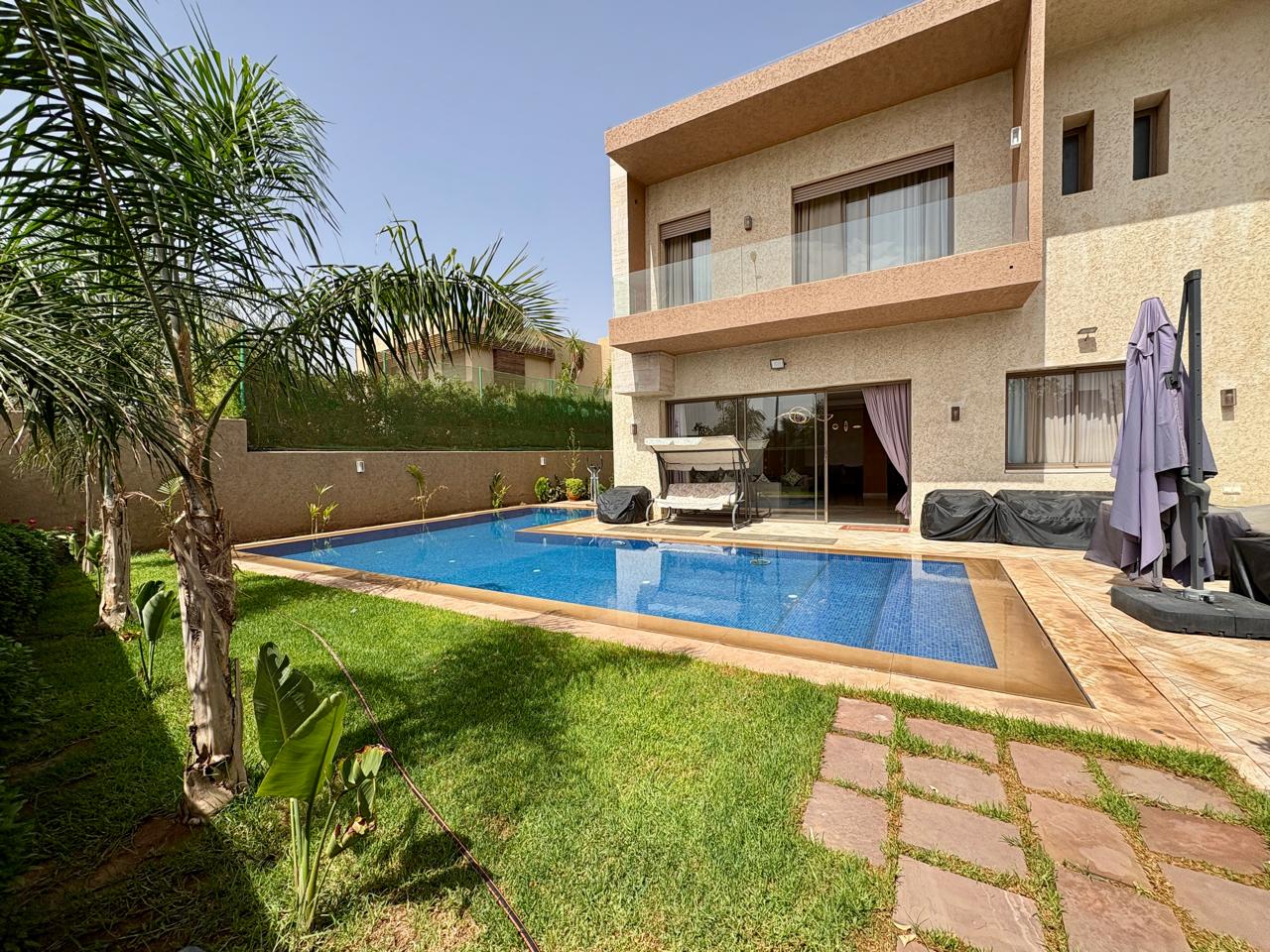 Modern Villa for Sale with Pool in Route Casa
