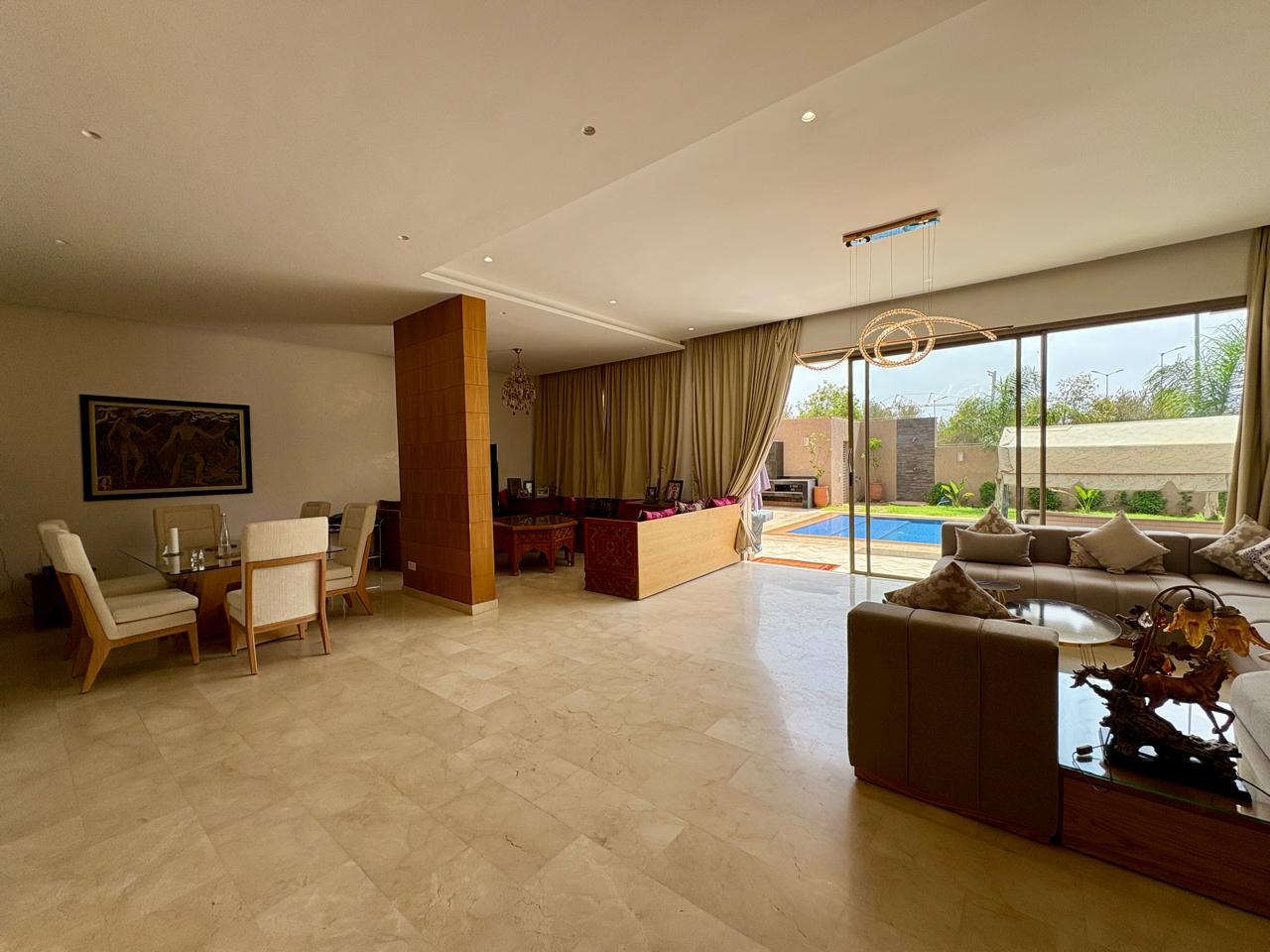 Modern Villa for Sale with Pool in Route Casa