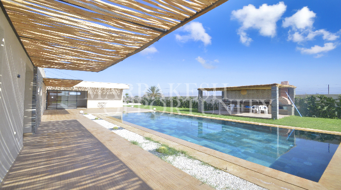 Moderne villa plain-pied à vente sur la route de l&rsquo;Ourika