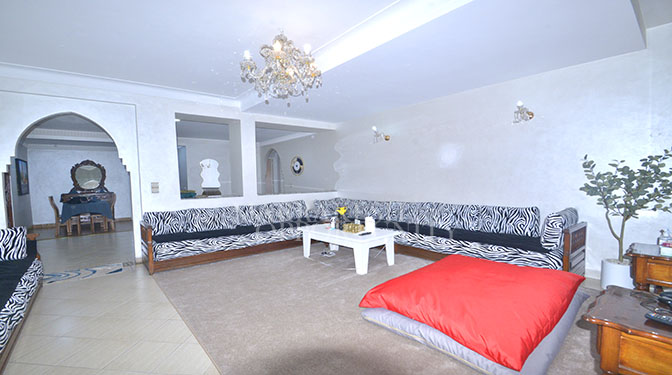 Spacious Furnished Apartment for Long-term Rental in Gueliz