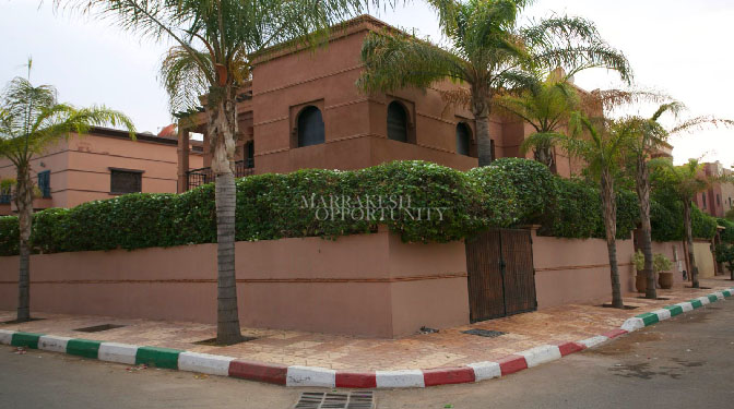 Beautiful Villa for Sale with Pool in Targa