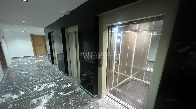 Commercial Space for Long-term Rental in Gueliz