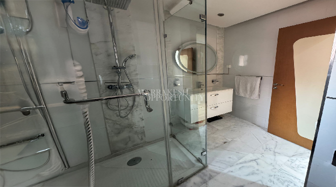 Modern Furnished Apartment for Long-term Rental