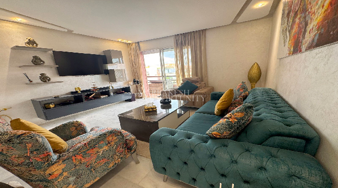 Modern Furnished Apartment for Long-term Rental