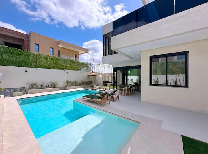 Charming Furnished Villa for Long-term Rental in Route de l'Ourika