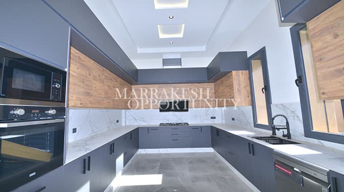 Prestigious New Villa for Sale in Route d'Amizmiz