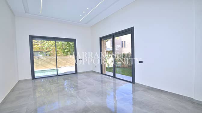 Prestigious New Villa for Sale in Route d'Amizmiz
