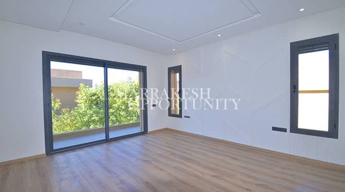 Prestigious New Villa for Sale in Route d'Amizmiz