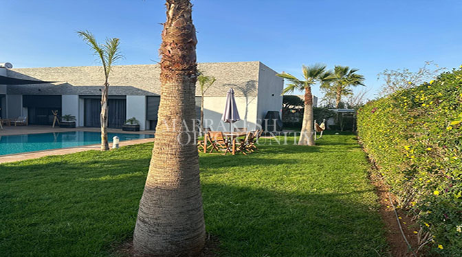 Sumptuous Modern Villa for Sale in Route Ouarzazate
